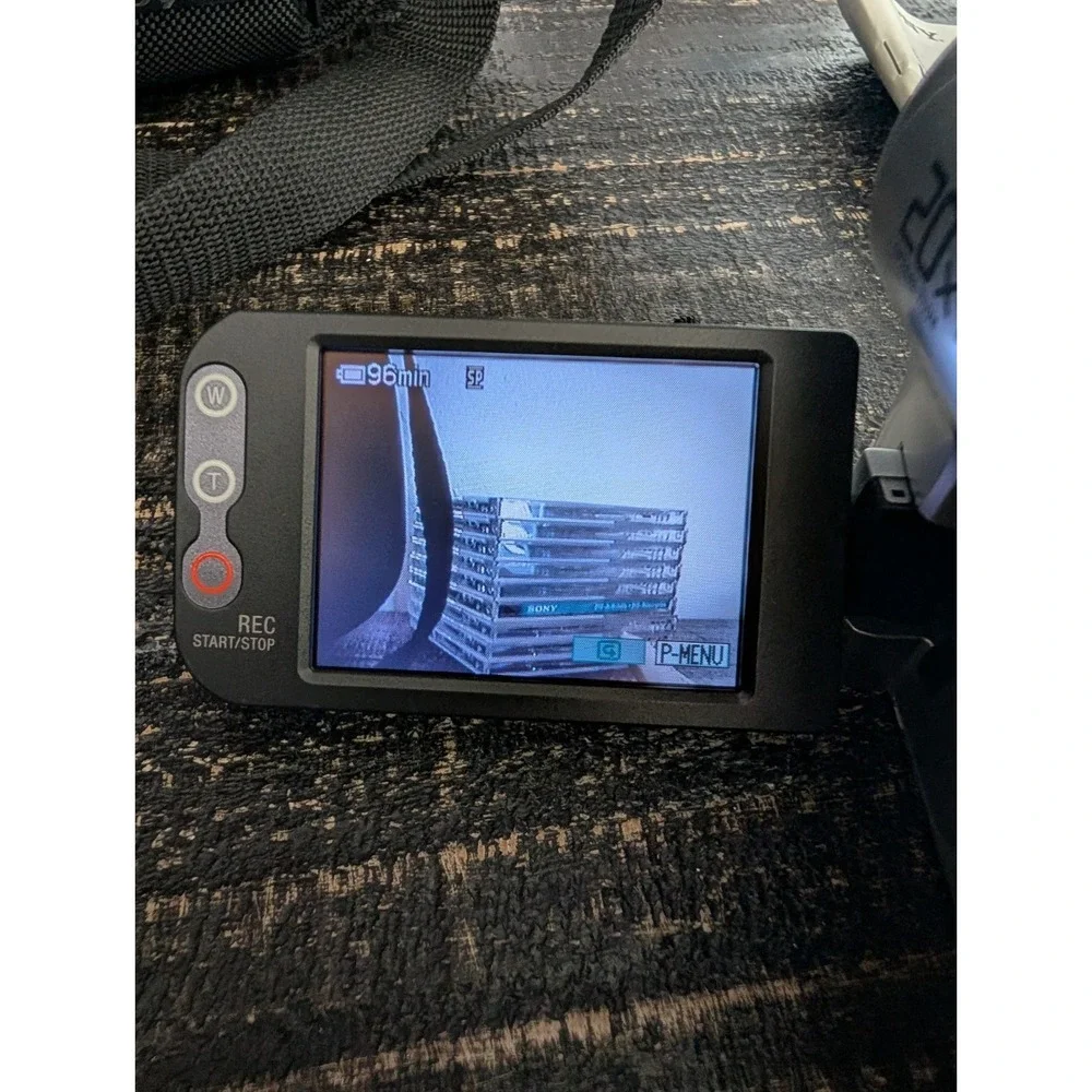 Sony DCR-DVD92E Handycam DVD Camcorder Digital Video DVD-R/RW DVD+RW Nightshot